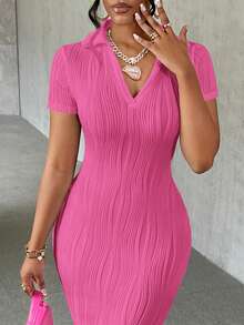 Slaydiva 夏季休闲优雅简约基础款新款翻领V领短袖修身长裙白色波浪针织面料女装 - 玫紅色 - 查看 3