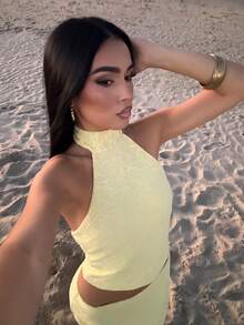 AfricaSnchz 夏季海滩度假纯色浅黄色蝴蝶结挂脖套装背心套装裙套装，适合日常约会、夜间外出、夜店、派对、聚会、鸡尾酒会、泳池派对、返校季服装、返校季连衣裙、节日连衣裙、音乐节服装、乡村音乐节服装、音乐会服装 - 芥末黃 - 查看 3