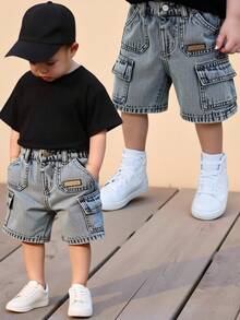 SHEIN Toddler Boys' Casual Versatile Washed Blue Multi-Pocket Denim Cargo Shorts