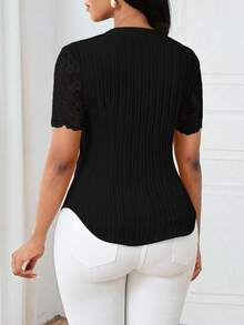 SHEIN Tall 女士雪纺撞色蕾丝纽扣短袖衬衫 - 黑色 - 查看 2