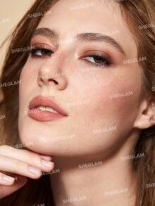 SHEGLAM 基本方形眼影四色意外發現 品牌 美容 化妝 化妝品 適合女性與女孩 完美搭配冬季 Y2K 時尚 流行 生日禮物 假期 派對準備就緒 最佳顏色