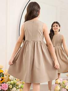 SHEIN 少女优雅褶皱圆领无袖连衣裙 - 杏色 - 查看 2