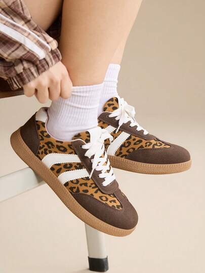 CUCCOO EASI Zapatillas casuales cómodas con cordones para mujer, versátiles para uso diario