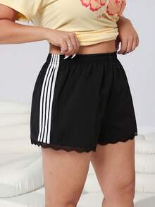 Solflare 春夏新款休闲短裤，适合户外、日常、派对、音乐节、返校、毕业典礼、度假、街头穿搭、休闲、居家、运动、瑜伽、健身、探索、城市漫步等多种场合穿着，可外穿或内搭，白色滚边，蕾丝下摆，防水面料，宽松版型，黑色，大码可选 - 黑與白 - 查看 5