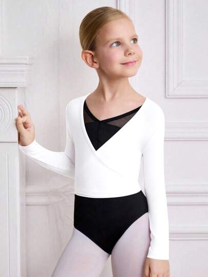 少女休闲甜美可爱百搭罩衫，可搭配各种裤子、裙子和上衣，性价比高，适合外出、通勤、聚会、度假、运动、休闲、时尚罩衫等场合。