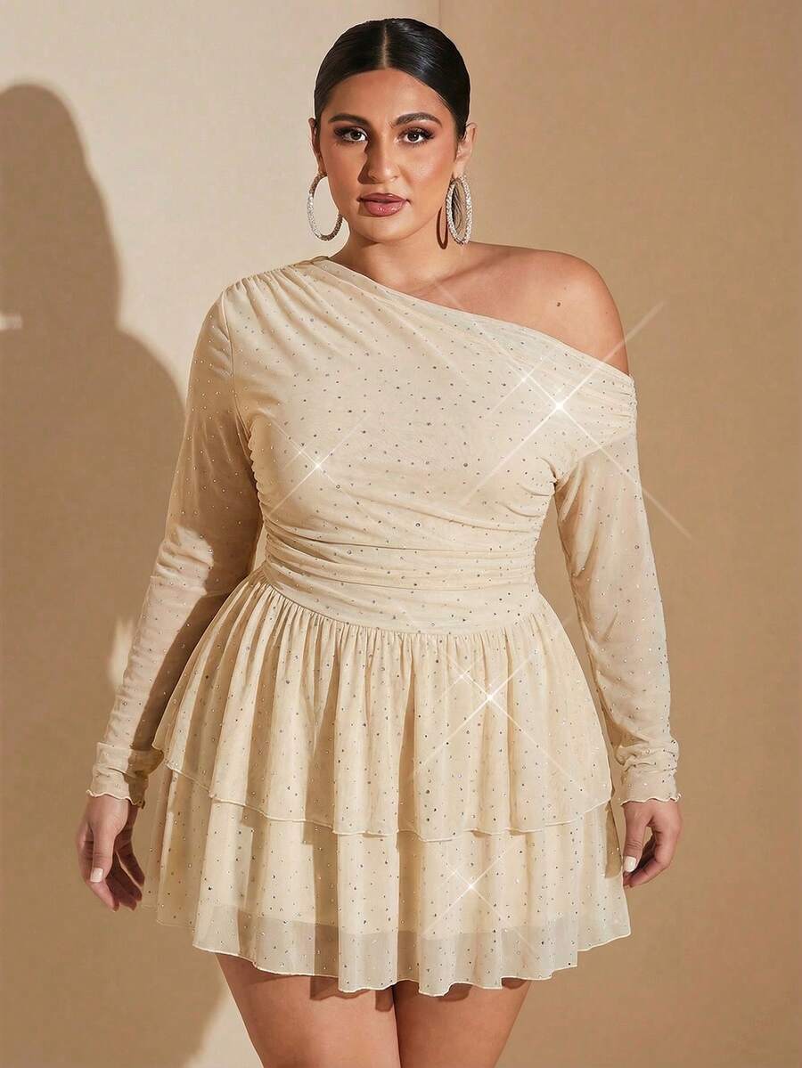 SHEIN BAE Đầm mini dáng dài màu đen bóng lấp lánh, chất liệu lưới, dành cho nữ, kiểu dáng thanh lịch, ngọt ngào và gợi cảm, với phần vai lệch bất đối xứng và viền xếp tầng bồng bềnh. - Màu be - Xem 1