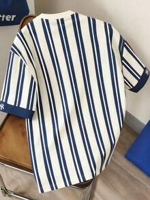 Manfinity Joysei Men's Simple Blue Striped T-Shirt, Suitable For School, Outings, And Friend Gifts