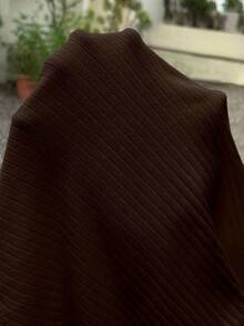 EMERY ROSE Áo thun nữ cổ tròn tay ngắn, cài nút kim loại màu tương phản - Cà phê nâu - Xem 8