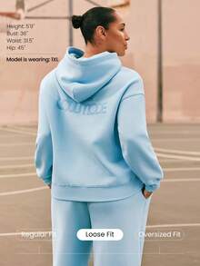 GLOWMODE 大码日常抓绒舒适保暖宽松丝绒印花抽绳连帽衫，适合日常休闲穿着 - 淺藍色 - 查看 2