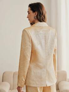 Anewsta 女士春夏香槟色优雅长袖单排扣西装外套，常规西装版型，采用质感光泽面料，简约而不失精致，适合工作通勤、休闲、商务活动、婚礼等场合。 - 金色 - 查看 3