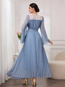 Al Najma Vestido largo de mujer con cuello redondo y parches de encaje - Neblina azul - Ver 2