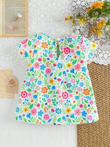 SHEIN Playful Pals 女婴可爱碎花荷叶袖休闲连衣裙，适合居家、户外、度假、聚会和日常穿着 - 彩色 - 查看 3