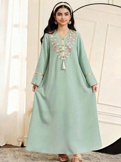 SHEIN Teen Girl Woven Patchwork Jacquard Fabric Fringe Trim Casual Dress, Teen Girl Green Woven Patchwork Printed Gold Ribbon Casual Dress Abayas For Girls Abaya Dress For Girls Light Green Modest Dress Long Modest Dresses For Girls And Ladies Teen Modest Dress,Blue Haze Blue Linen Chiffon Patchwork Print Tassel Tie Waist Casual Dress, Spring & Summer Light Grey Blue Dress Teenager Dress Abaya Dusty Blue Girls Maxi Dress Teen Modest Dress Muslim Girl Dress Islamic Dresses For Girls Abaya Sets Girls