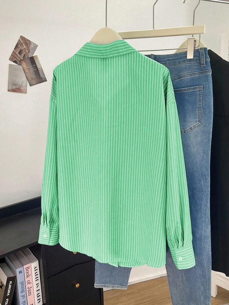 SHEIN Franclia 大码休闲条纹衬衫，适合春秋季穿着 - 橄欖綠 - 查看 2