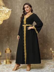 Plus Size Long Sleeve V-Neck Color Block A-Line Arabic Style Dress With Gold Lace Trim - Black - View 5