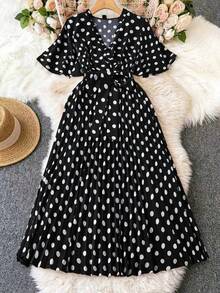 Franclia Plus Size Polka Dot Ruffle Hem Tie-Waist Dress - Black and White - View 1
