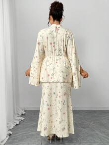 Elenzga Bộ đồ 2 mảnh cỡ lớn dành cho nữ: Áo kiểu dáng rộng rãi cổ tròn dáng chữ A tay cánh dơi họa tiết hoa nhí màu mơ và chân váy đuôi cá cạp chun co giãn kèm thắt lưng, thanh lịch và thời trang cho các bữa tiệc, tiệc trà chiều, đi làm, phù hợp với phong cách Trung Đông và Âu Mỹ. - Nhiều màu - Xem 2