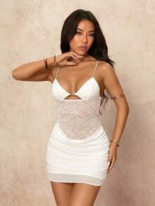 SHEIN PETITE 新款性感蕾丝拼接镂空吊带迷你紧身连衣裙，适合派对约会，夏季女装 - 白色 - 查看 7