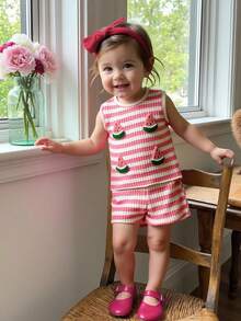 SHEIN Babygirls Summer Red Strawberry Print Outfit, Sleeveless Round Neck Top Paired With Matching Shorts, Sweet Style, Lightweight Design, Suitable For Outdoor Activities, Home Comfort, And Friendly Gatherings - Pink - View 9