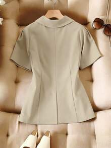 Franclia Áo blazer nữ cỡ lớn màu trơn, cổ bẻ, eo thắt, cài cúc phía trước, tay ngắn, màu mơ, kiểu dáng Pháp cổ điển thanh lịch, phù hợp cho công sở, đi làm, kinh doanh, thường ngày, đi biển, dự tiệc, hàng mới về mùa xuân/hè. - Màu be - Xem 2