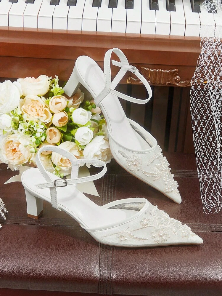 CUCCOO HITCHD Salto Alto Feminino de Bico Fino com Bordado e Contas, Elegantes Sapatos de Salto Slingback, Moda para Casamento, Dia dos Namorados, Chá da Tarde, Visual Gracioso - Branco - Visão 1