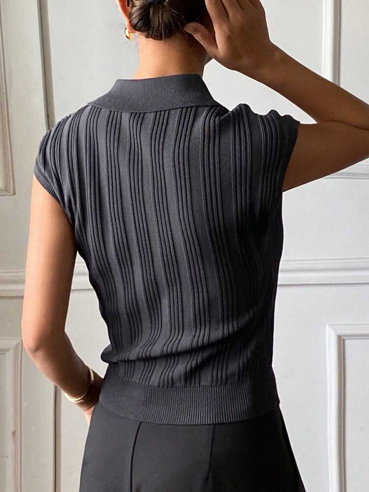 Women's Solid Color Textured Striped Collared Fitted Casual Knit Top, Spring/Autumn