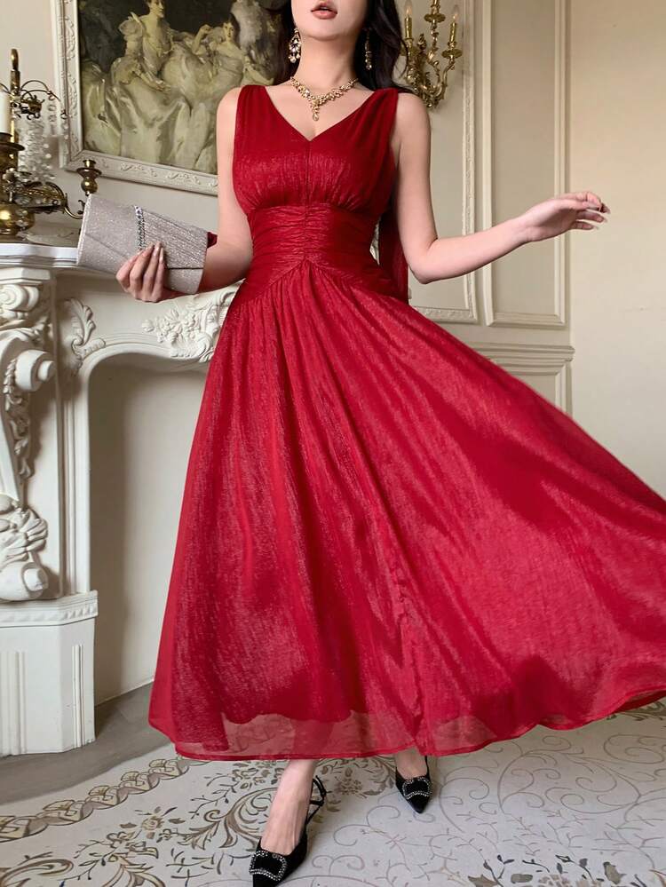 Women's Elegant Solid Color Textured V-Neck Sleeveless Ruched Midi Dress, Summer Wedding Guest Dress Sundress