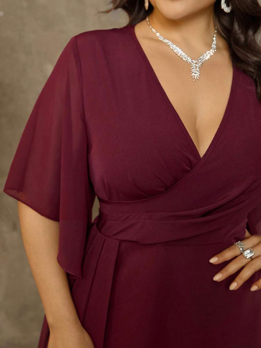 SHEIN Elenzya Vestido de talle alto con pliegues asimétricos para mujer de talla grande - Rojo violeta - Ver 1