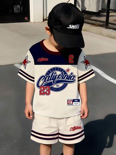 SHEIN Explorewe 2pcs/Set Young Boys' Casual Creative Personalized Fresh Minimalist New York 67 Badge, Star, Stripe, Letter Print Short Sleeve T-Shirt And Shorts Set, Comfortable Daily Wear, Suitable For Spring, Summer And Autumn