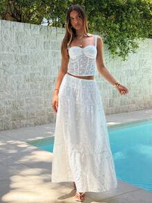 Aloruh Bộ váy áo nữ thanh lịch cổ trái tim ôm sát eo thấp, chất liệu vải thêu, màu trắng trơn, thích hợp cho kỳ nghỉ biển, gồm 2 món. - trắng - Xem 8