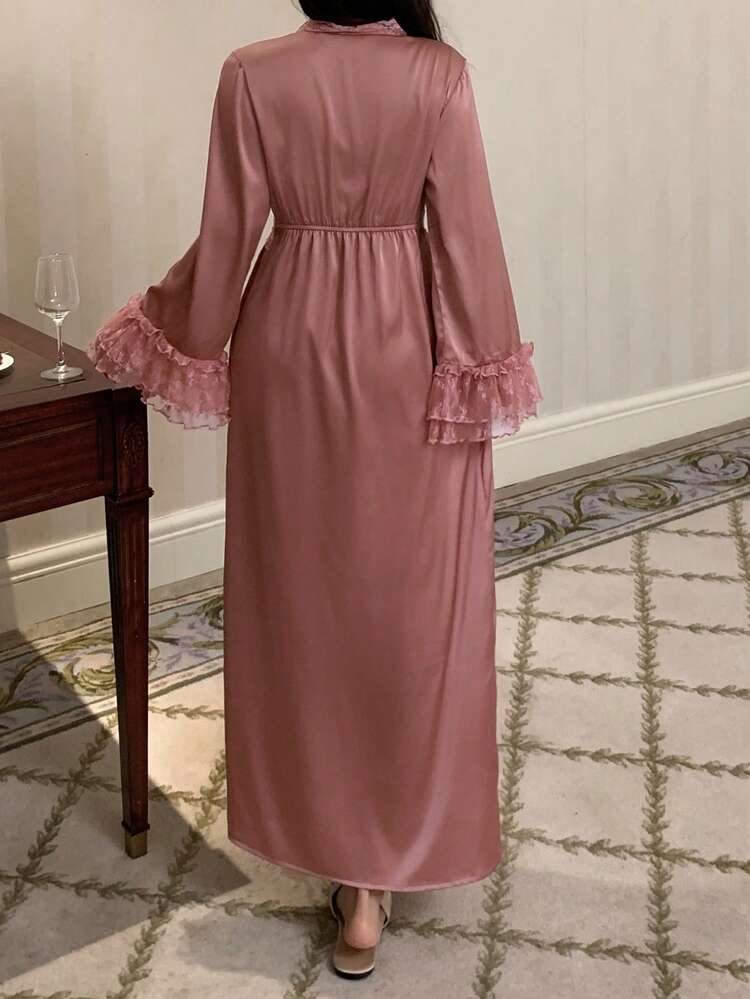 Charming Lace Patchwork Ruffle Hem Waist Cinched Long Women Robe