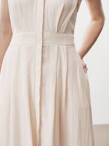 Aalyst Đầm maxi nữ màu trơn cổ chữ V, eo xếp ly, cạp chun điều chỉnh được, cài cúc phía trước, có túi, không tay, kiểu Pháp cổ điển thanh lịch, thích hợp cho công sở, đi làm, kinh doanh, thường ngày, nghỉ lễ, tiệc trà chiều, dạo phố, phong cách retro đơn giản, phong cách Úc thư giãn, bohemian, thường nhật, mùa xuân/hè. - Màu be - Xem 5