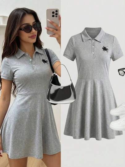 1pc White Horse Print Polo Collar A-Line Dress For Teenage Girls, Waist Cinched Design With Flowy Skirt, Non-Fuzzy Structure, Fresh & Youthful Style, Suitable For Daily Wear And Spring/Summer