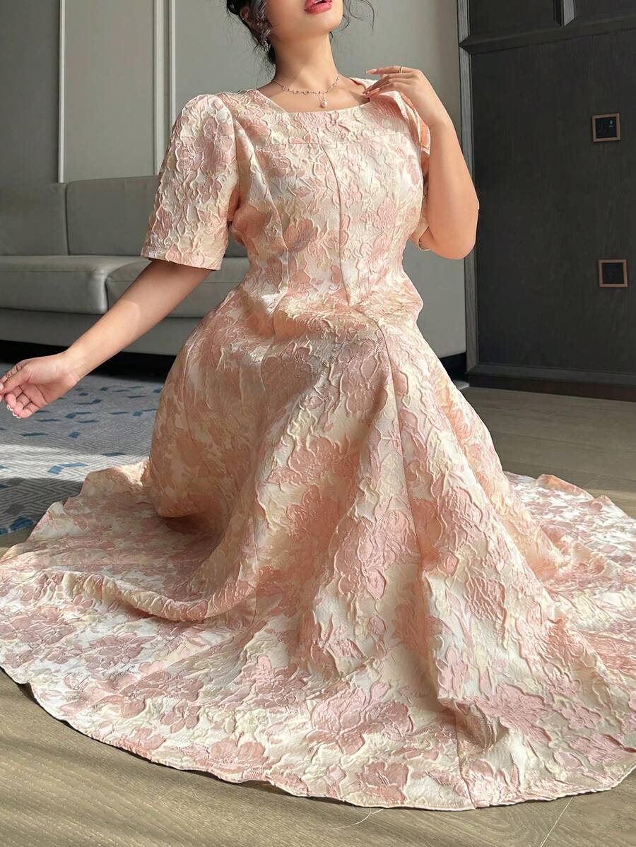 Dazy Plus Vestido maxi de fiesta con cintura ceñida, cuello cuadrado, manga corta y estampado floral para mujer talla grande, color rosa, vestido de verano primaveral - Rosa Pálido - Ver 1