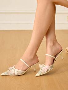 CUCCOO HITCHD 女士时尚优雅派对花卉刺绣3D蝴蝶装饰尖头高跟鞋 - 米色 - 查看 6