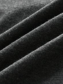 SHEIN HypeZone 女士V领修身T恤，复古十字花卉朋克亚文化动漫印花，深灰色短袖V领，夏季 - 深灰色 - 查看 4