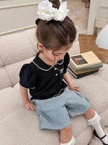 Dazy Kids Camiseta de manga corta con cuello, botones y estampado de lazo, casual para niña, versátil para uso diario - Negro - Ver 3