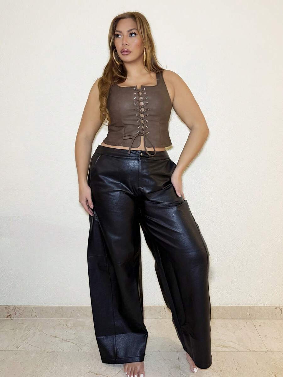 MelDlgn Top a canotta verde militare retrò con occhielli e lacci in dimensioni plussize - Castano - Visualizzare 1