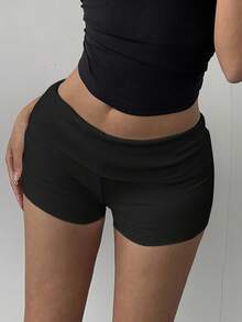SHEIN Tall CURVE 黑色哥德風大尺碼女款休閒純色短褲，高腰百搭夏季短褲，適合度假與儀式場合 - 黑色 - 查看 4