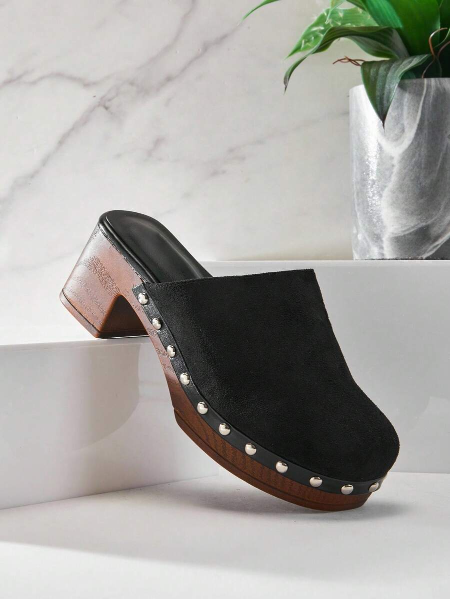 Solezae Women's Retro Fashion Studded Thick Heel Fashion And Comfortable Slip-On Mules Valentine's Day - Black - View 1