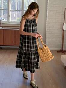 DAZY 少女格子荷叶边下摆休闲吊带裙 - 黑色 - 查看 8