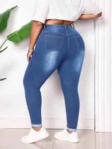 SHEIN CURVE+ Quần jeans lửng dáng ôm màu xanh dương, kiểu dáng thường ngày, gợi cảm, dành cho người có thân hình đầy đặn. - Rửa nhẹ - Xem 4