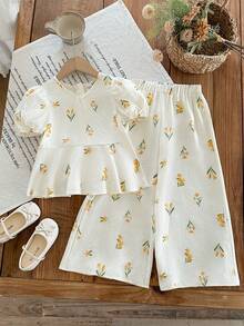 SHEIN LMoss Kids Young Girl Summer Casual French Elegant Vacation Style Ditsy Floral Peplum Top & Wide Leg Pants Set - White - View 3