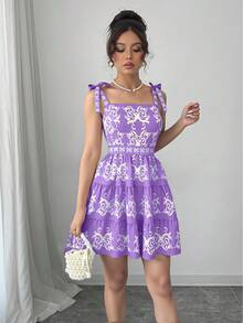 Rafferiza Đầm slip dây đeo thêu họa tiết cổ điển - Màu tím hoa cà - Xem 3
