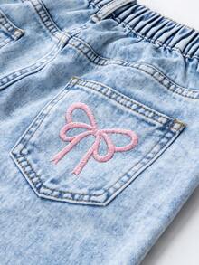 SHEIN ChillGRL Tween Girls Y2K Style Jeans, Casual Fashion Simple Versatile Jeans, Cute Bow Print, Retro Light Wash Blue Straight Leg Denim Pants - Light Wash - View 3
