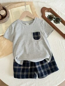 متعدد الألوان