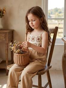 SHEIN Vintaside Kids Young Girls Vacation Casual Loose Jumpsuit 3D Floral Crochet Coffee Khaki Textured Straight-Leg Pants Casual Summer Holiday Vacation Everyday Wear Suitable For Beach Vacation Park Outing Daily Wear Holiday Gathering First Birthday Party Sightseeing Photoshoot Multiple Occasions Suitable For Spring Summer Wear - Apricot - View 6