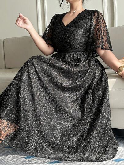 Dazy Plus 大码女士优雅撞色蕾丝收腰短袖连衣裙，黑色，适合派对和活动，春夏吊带裙