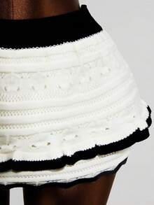 Mistrie 2pcs/Set Women V-Neck Fitted Wavy Pattern Knit Top + Wavy Pattern Ruffle Hem Short Knit Skirt - Black and White - View 5