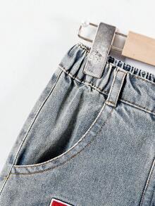 Young BoyCasual Loose Fit Straight Leg Contrast Stitching Cargo Jeans - Medium Wash - View 7